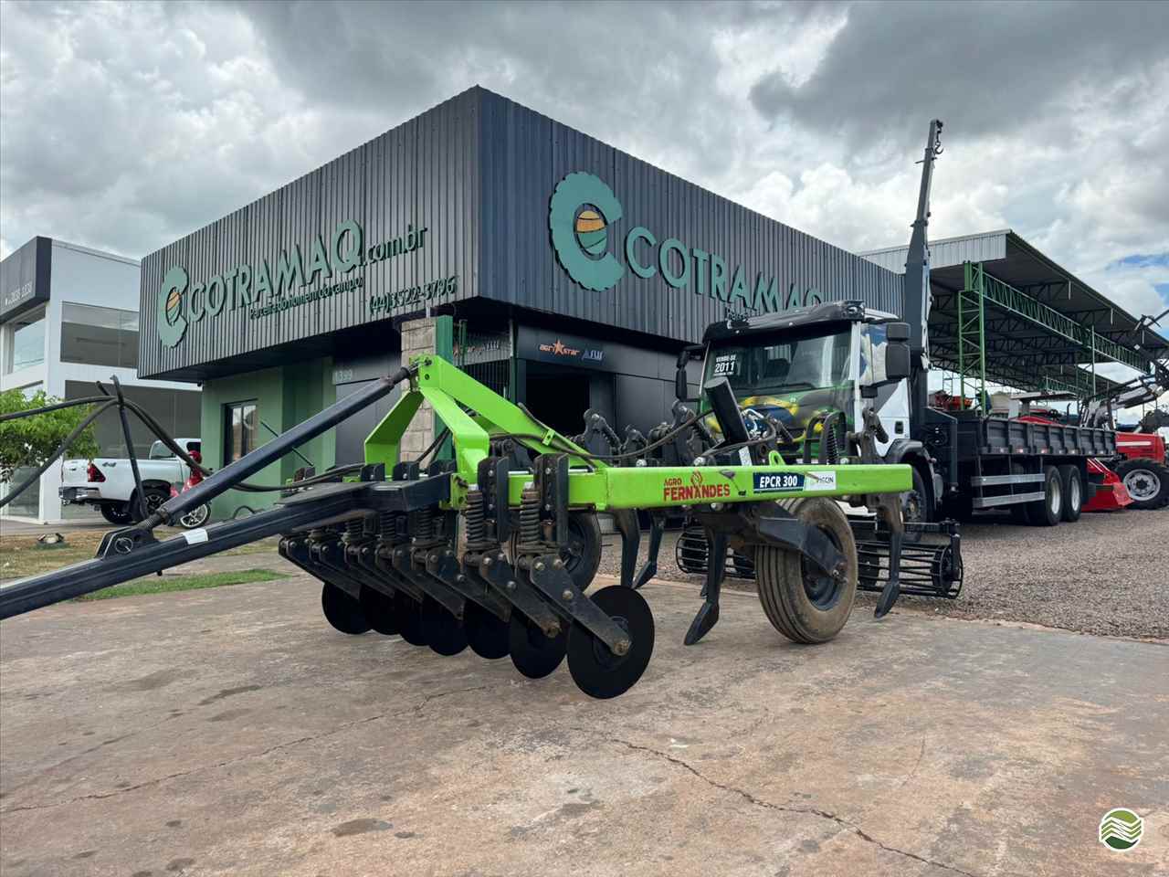 IMPLEMENTOS AGRICOLAS ESCARIFICADOR 9 HASTES DISCO CORTE  Cotramaq Tratores GOIOERE PARANÁ PR